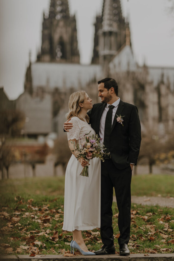 223 ch j he hochzeit 122023 4R19797 2