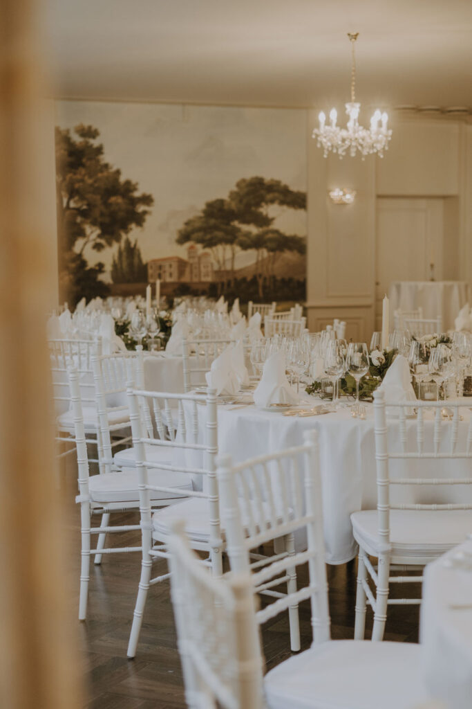 1066 bi oz hochzeit 122023 4R27096 2